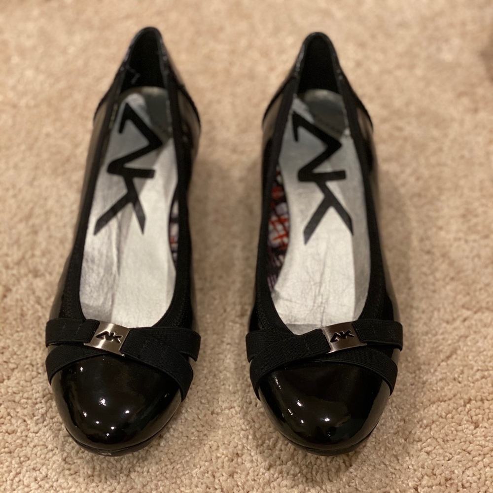 Black 1 Inch Wedges